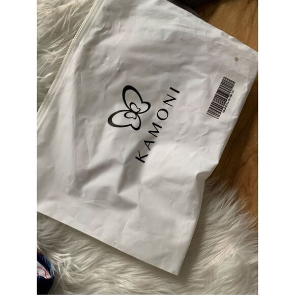 Bikini Hawaii print size medium runs small nwt - Picture 9 of 9